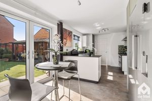 Photo 18- click for photo gallery